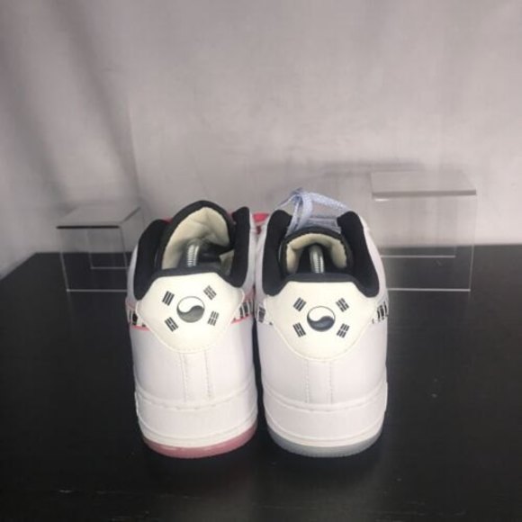 Nike Air Force 1 \'07 QS South Korea White Tiger CW3919-100 Men’s Size 12